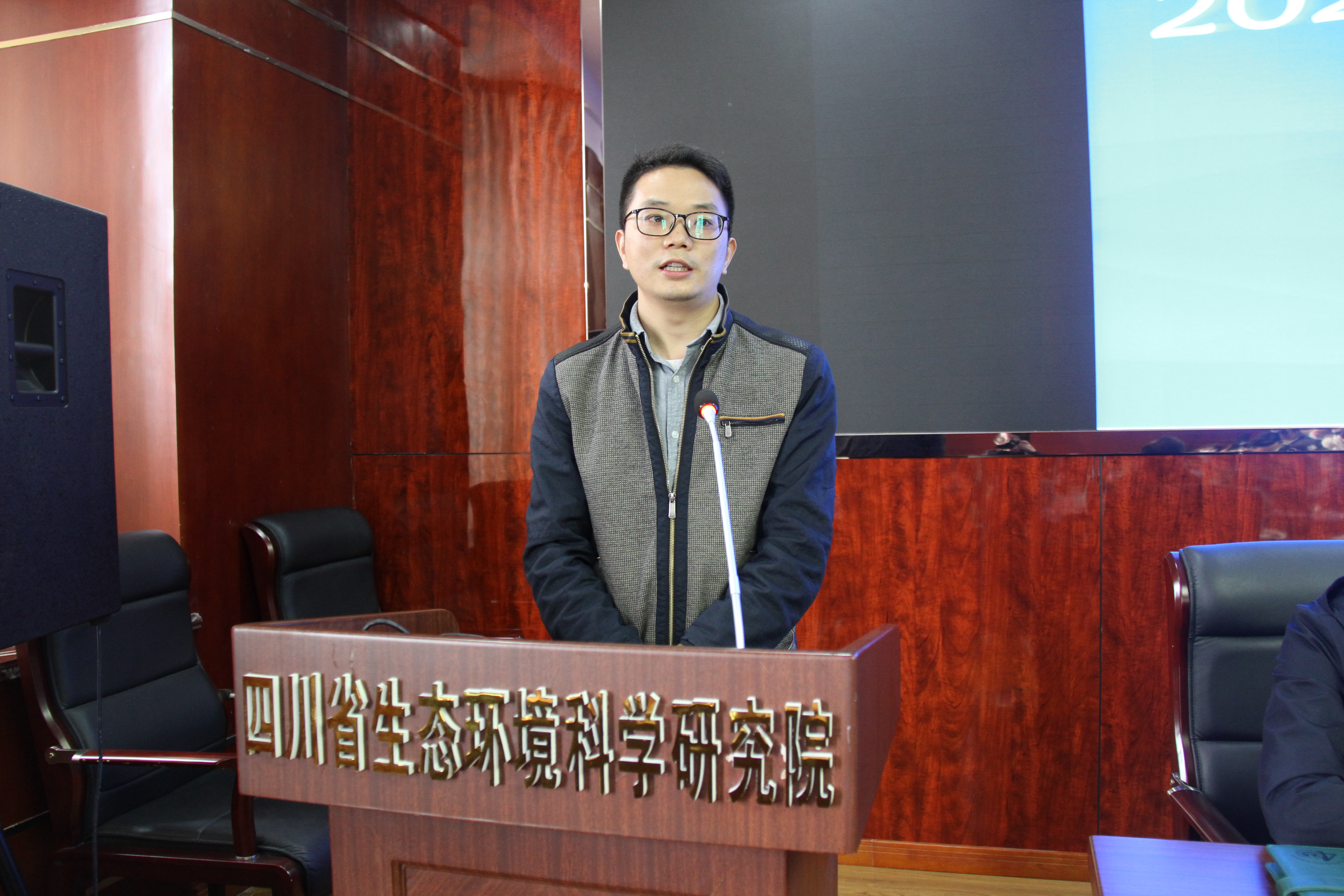 李波發言 李波發言