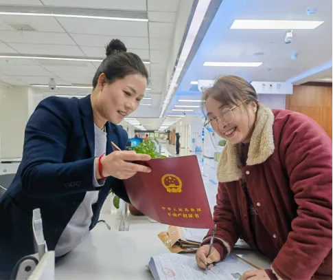 窗暖雨花，雨花市民之家“她服務(wù)” 暖人心